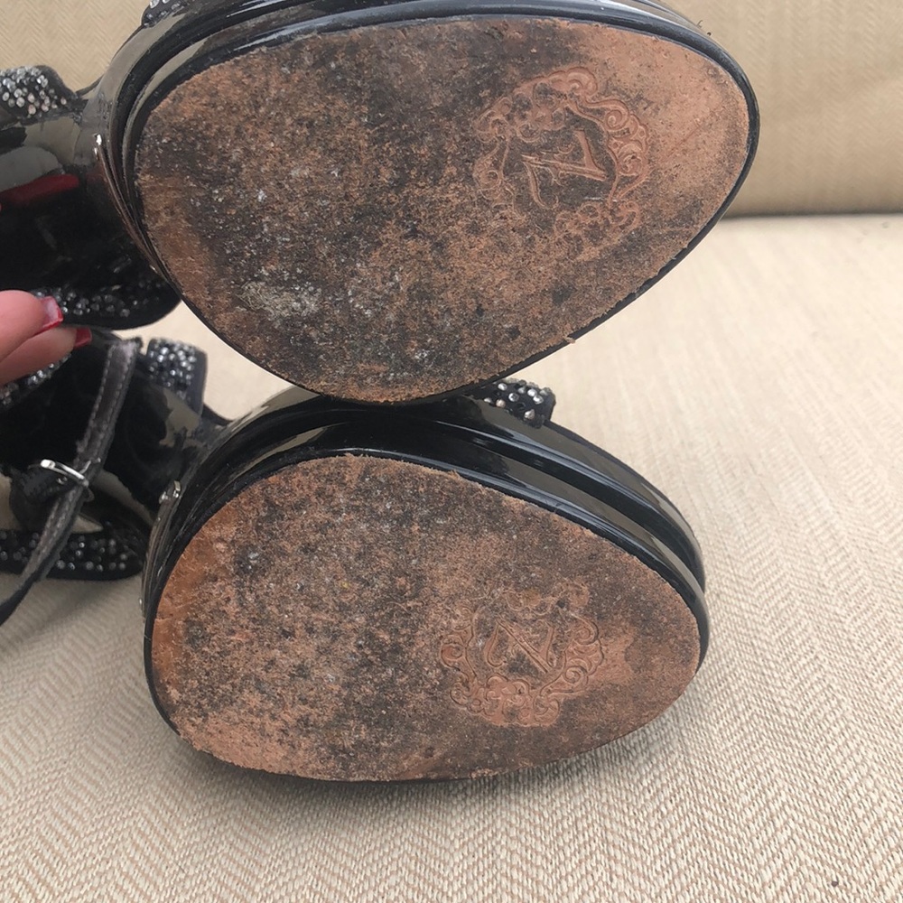 High heels - Picture 4 of 8